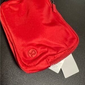 Lululemon Everywhere Belt Bag